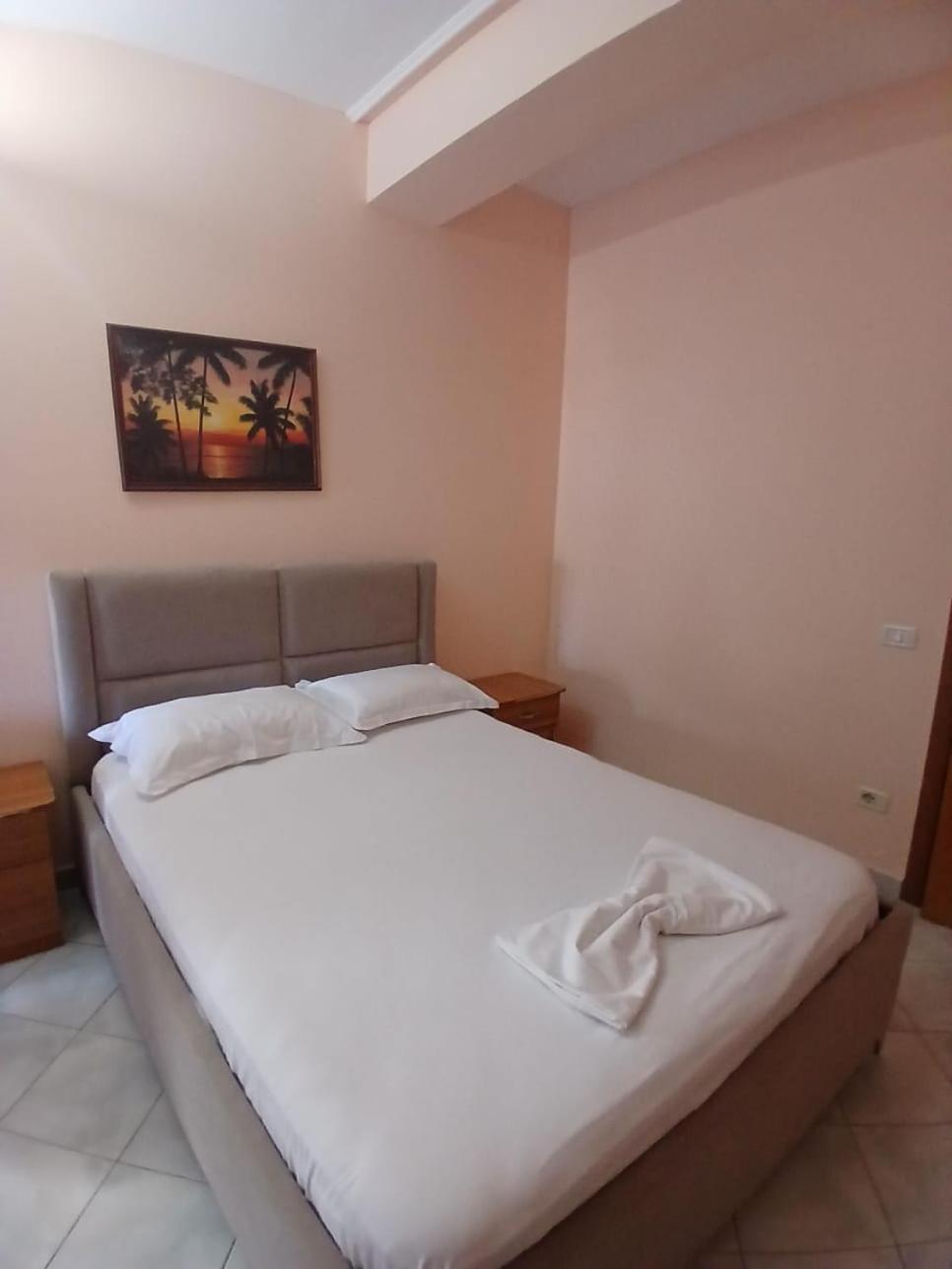 Hotel Rossi Влёра Экстерьер фото