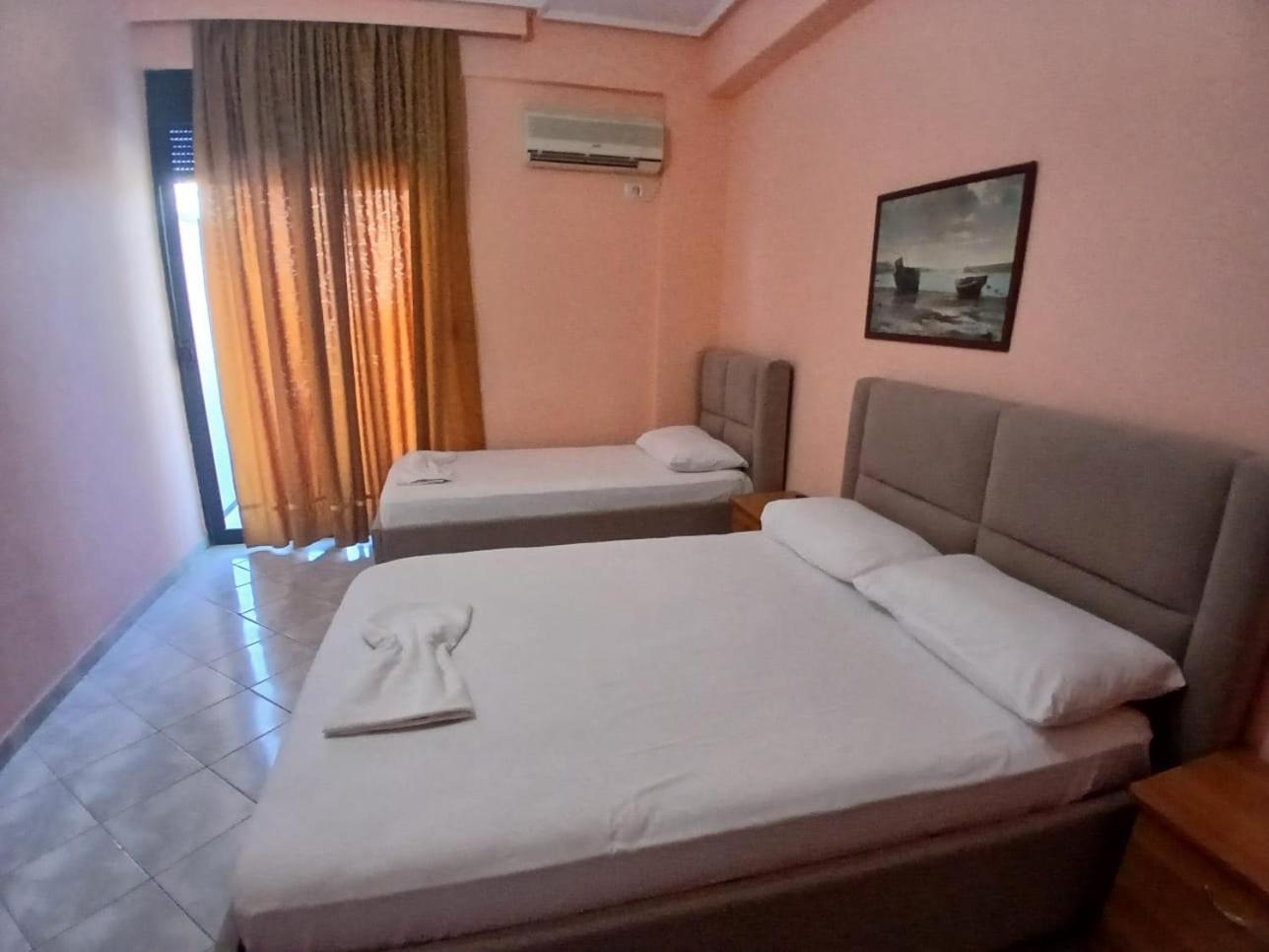 Hotel Rossi Влёра Экстерьер фото